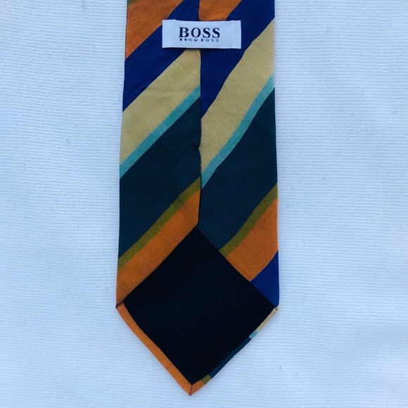 Silk vintage tie by Hugo Boss. Made in Italy - Picture 5 of 5